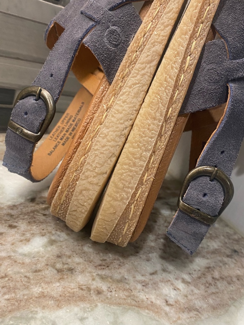 Born Cammie Dark Jeans Suede Comfort T-Strap Sandals 8 / 39 EUC - Picture 7 of 11
